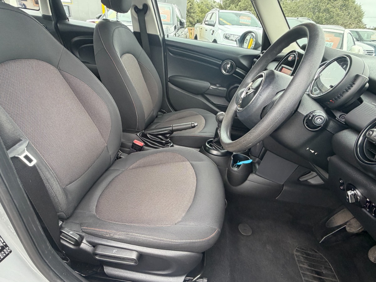 MINI Cooper Hatchback