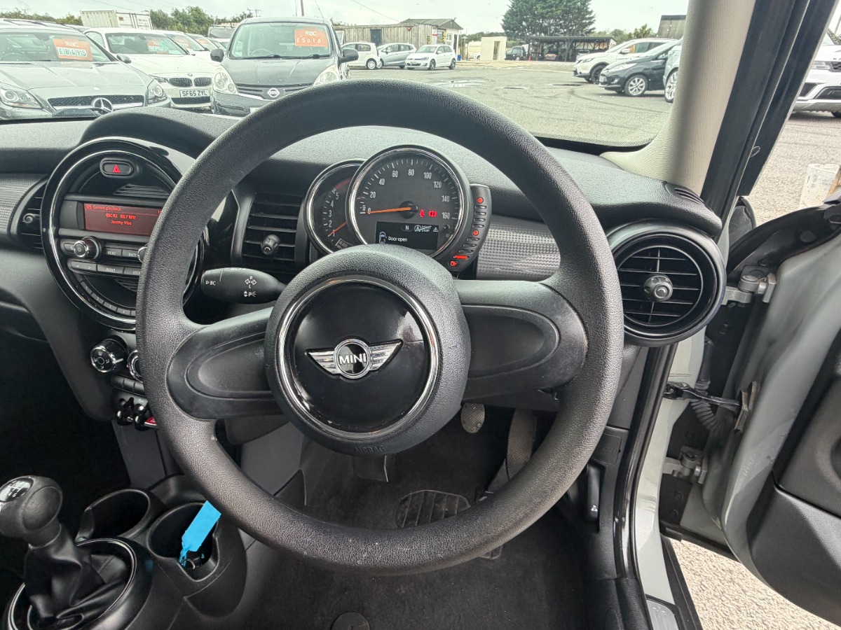 MINI Cooper Hatchback