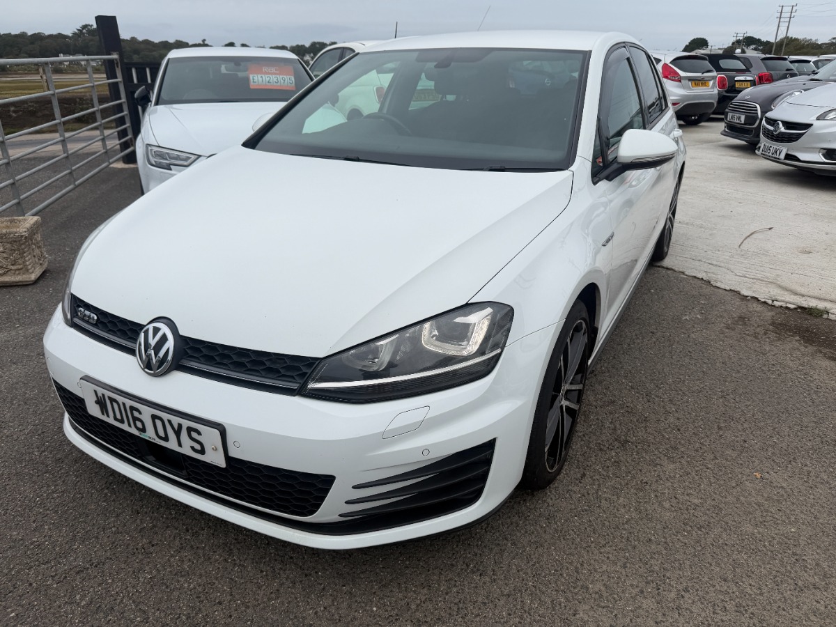 Volkswagen Golf Hatchback
