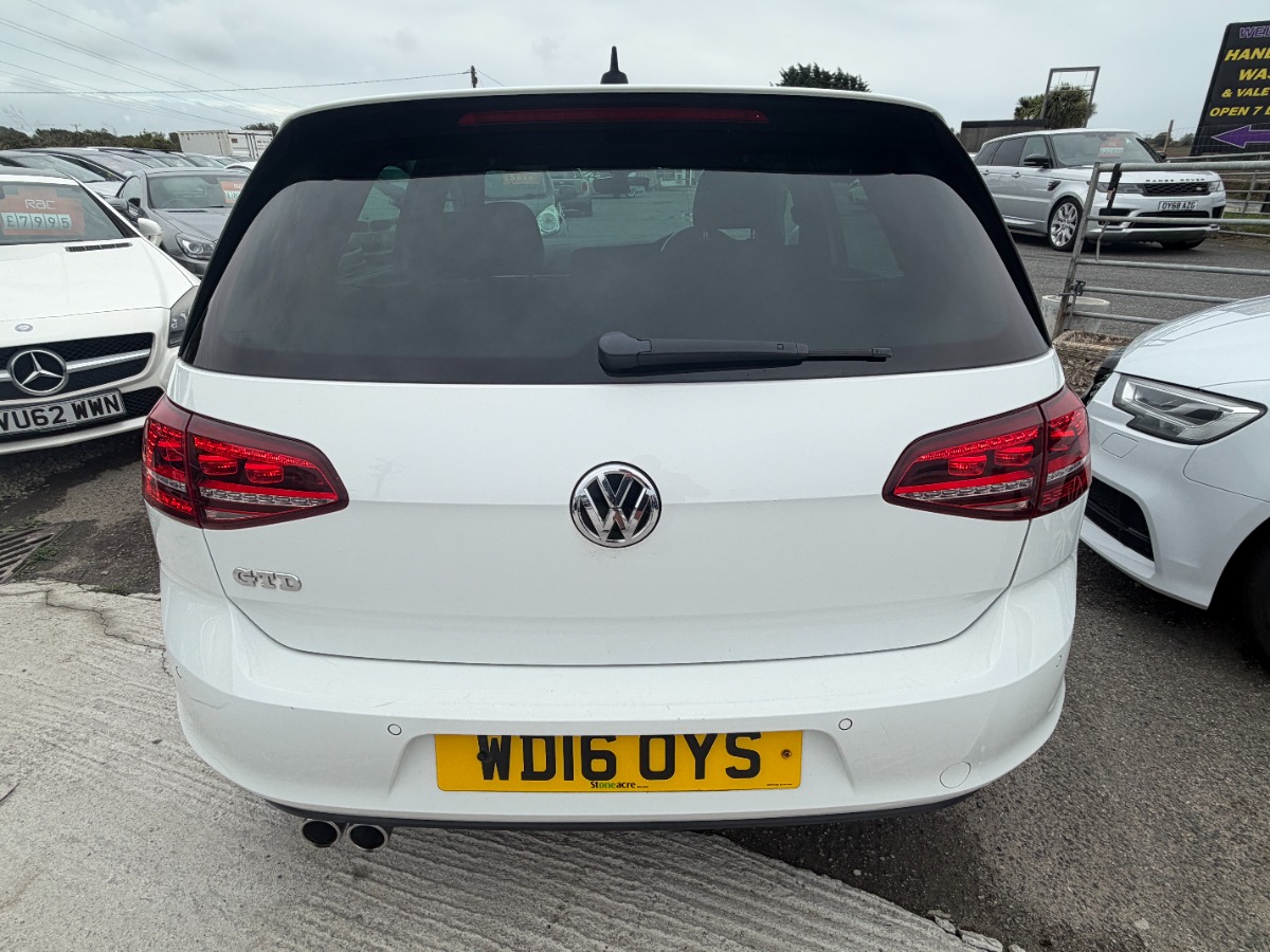 Volkswagen Golf Hatchback