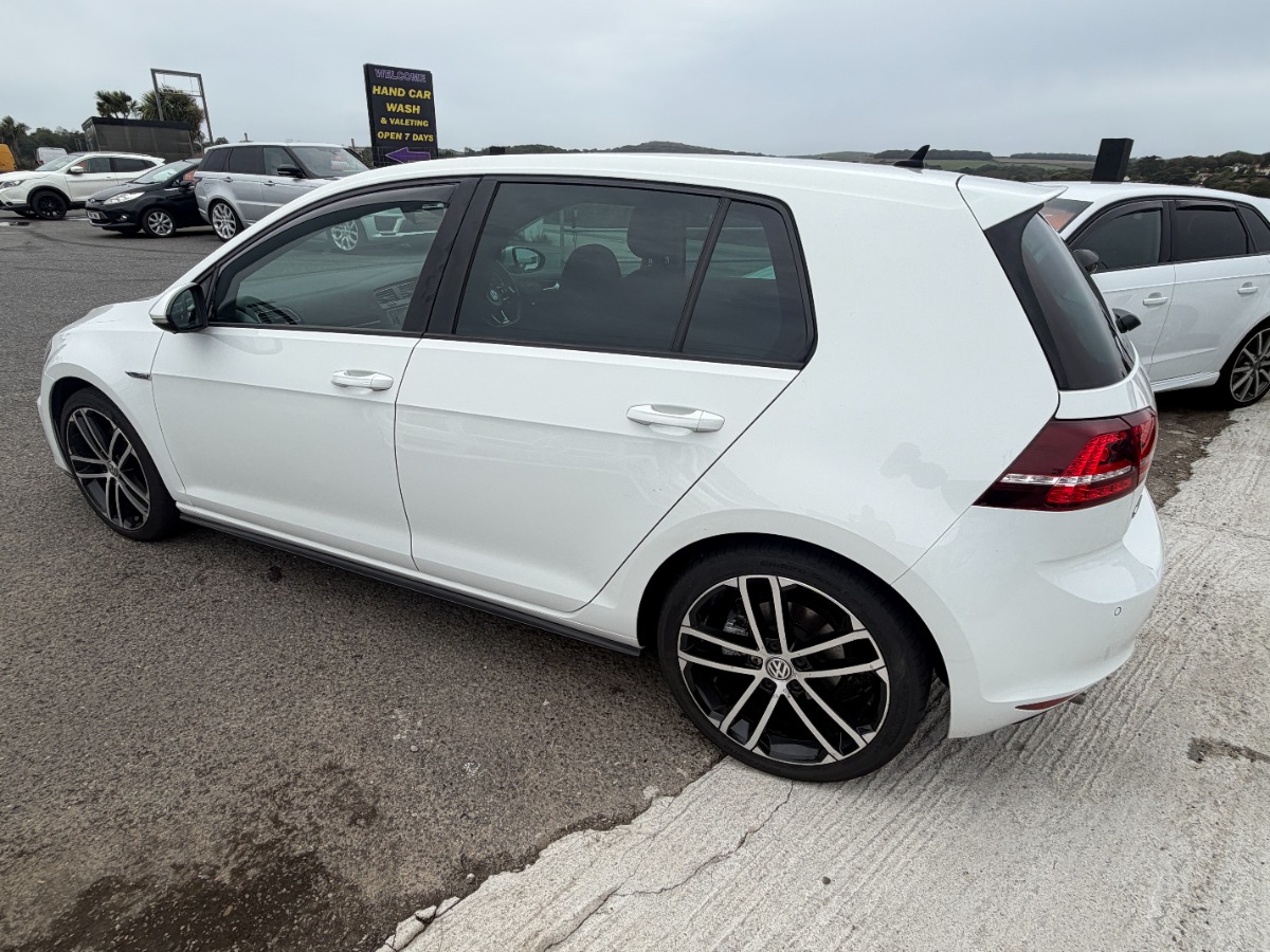 Volkswagen Golf Hatchback
