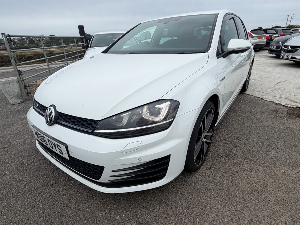 Volkswagen Golf Hatchback