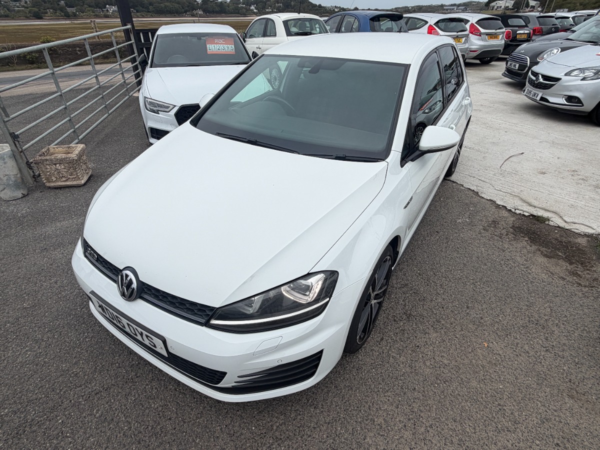 Volkswagen Golf Hatchback