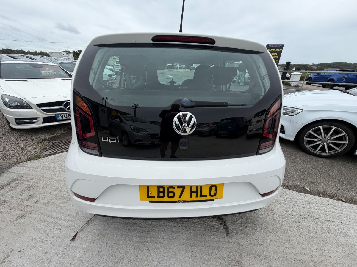Volkswagen UP! Hatchback