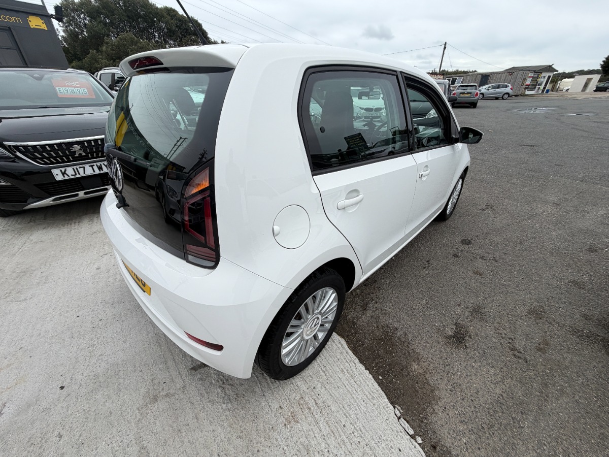 Volkswagen UP! Hatchback
