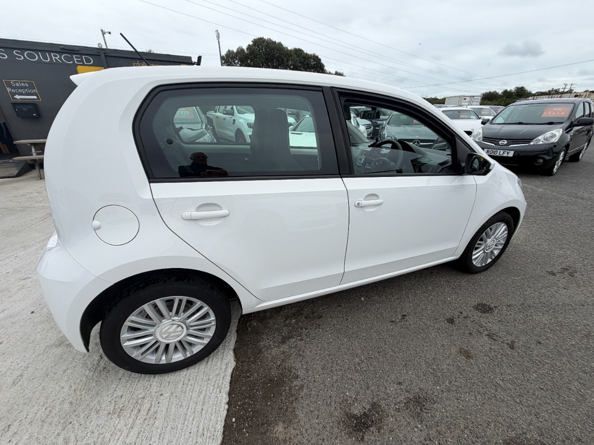 Volkswagen UP! Hatchback