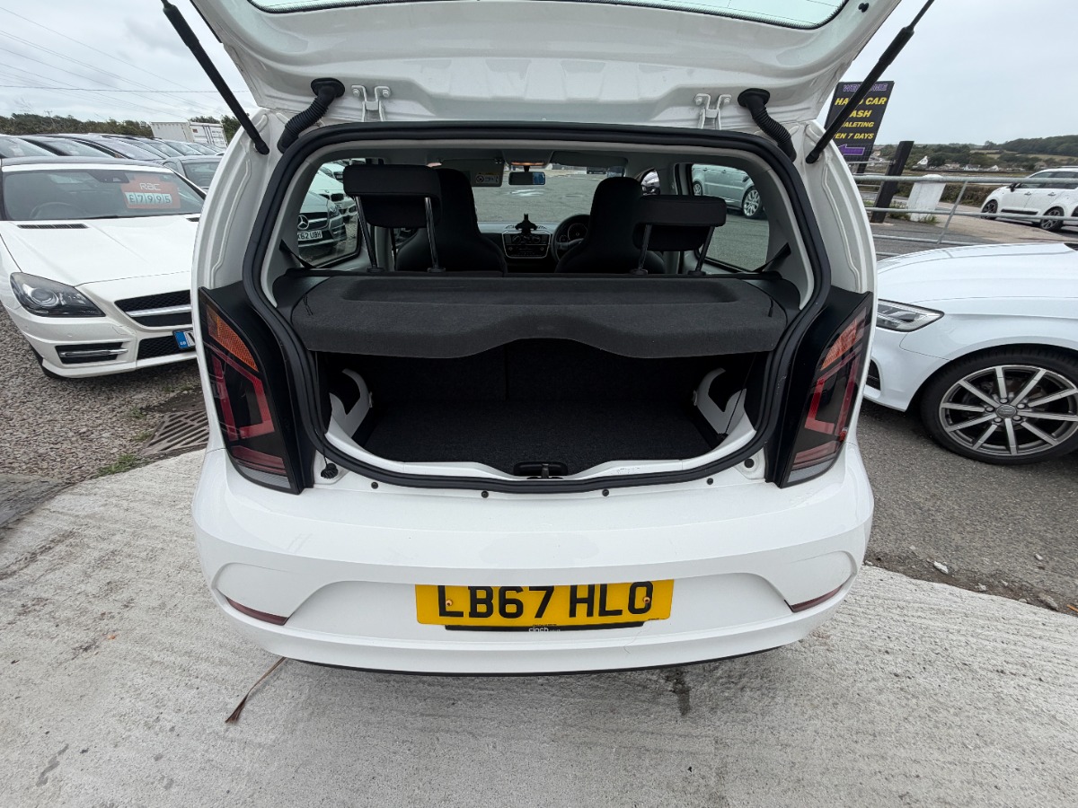 Volkswagen UP! Hatchback
