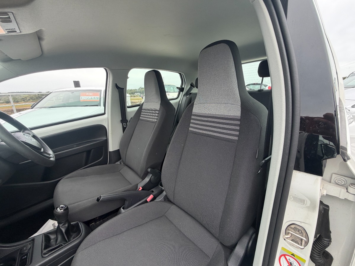 Volkswagen UP! Hatchback