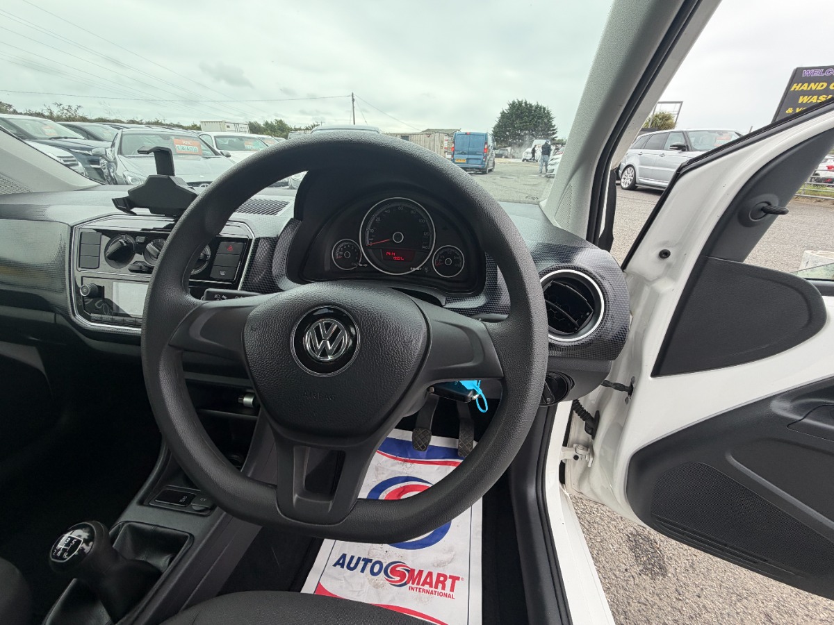 Volkswagen UP! Hatchback