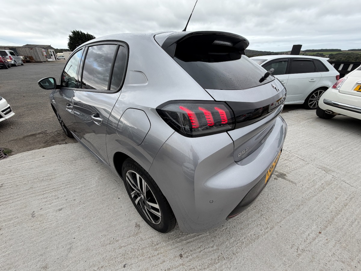 Peugeot 208 Hatchback