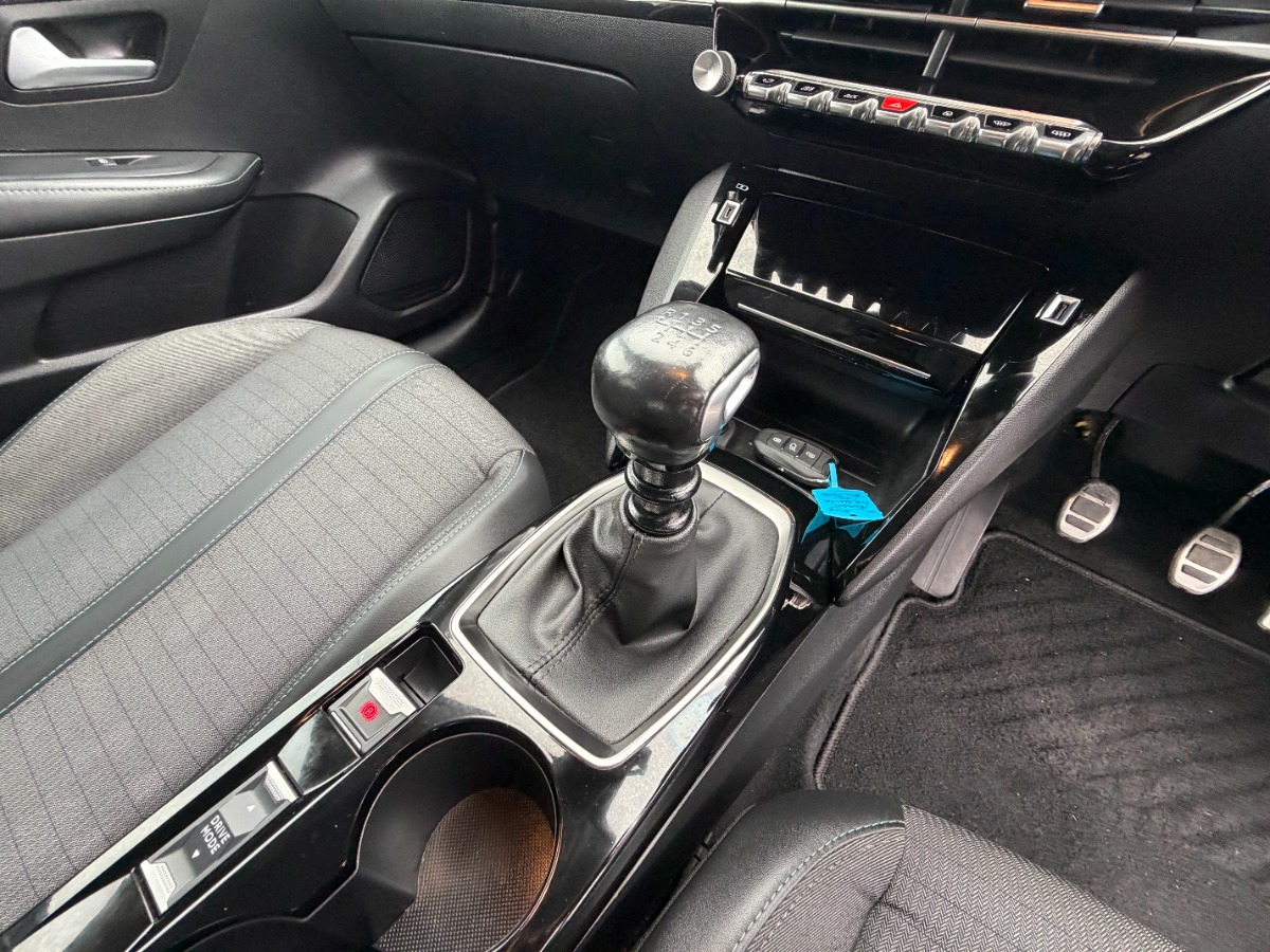 Peugeot 208 Hatchback