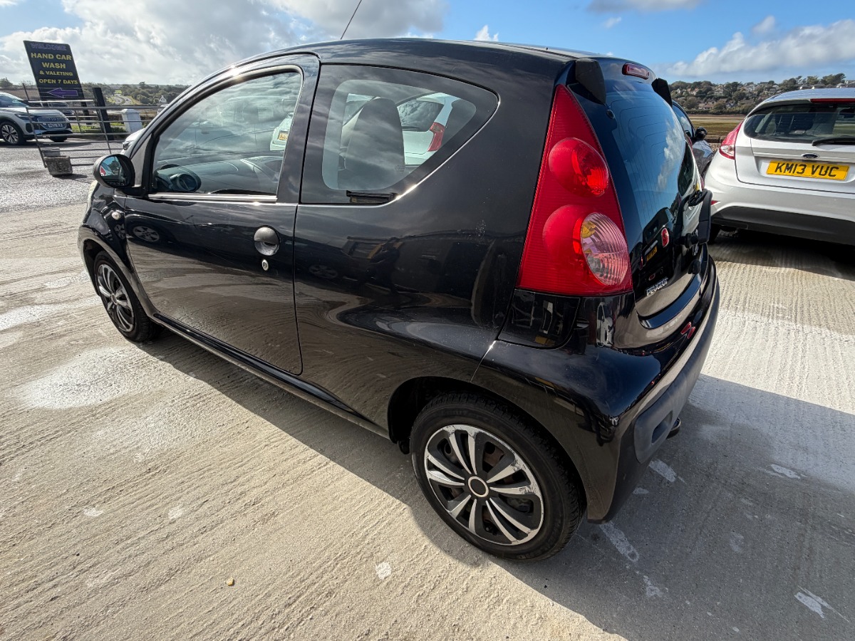 Peugeot 107 Hatchback