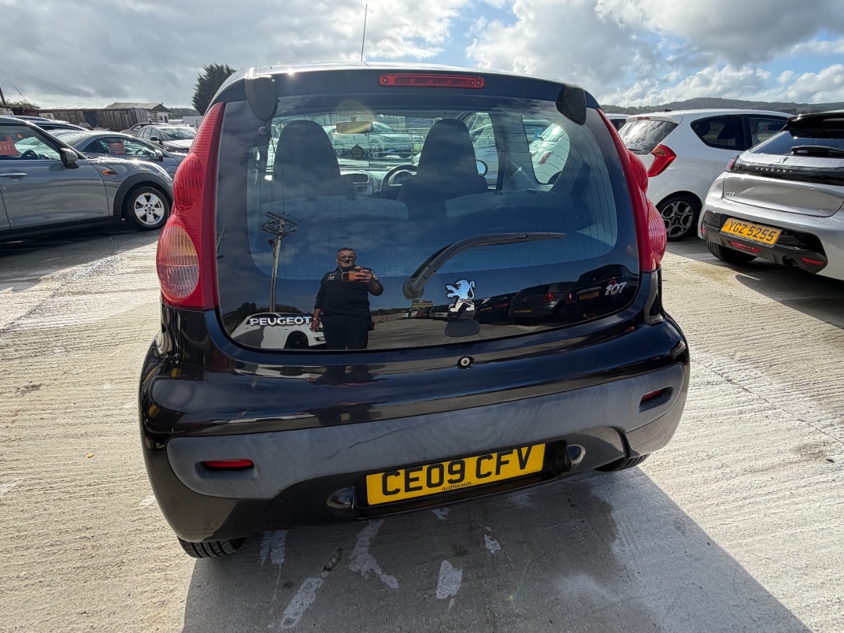 Peugeot 107 Hatchback