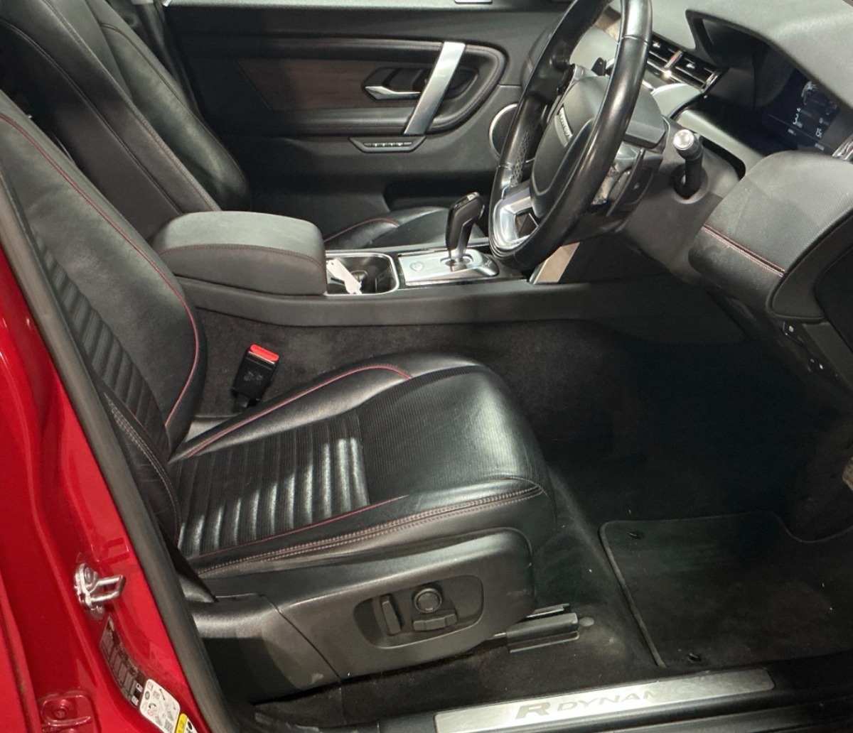 Land Rover Discovery sport SUV