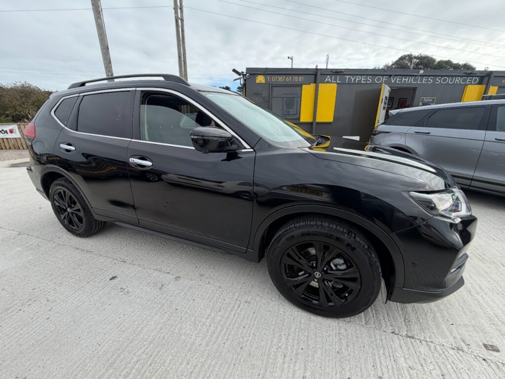 Nissan X-Trail SUV