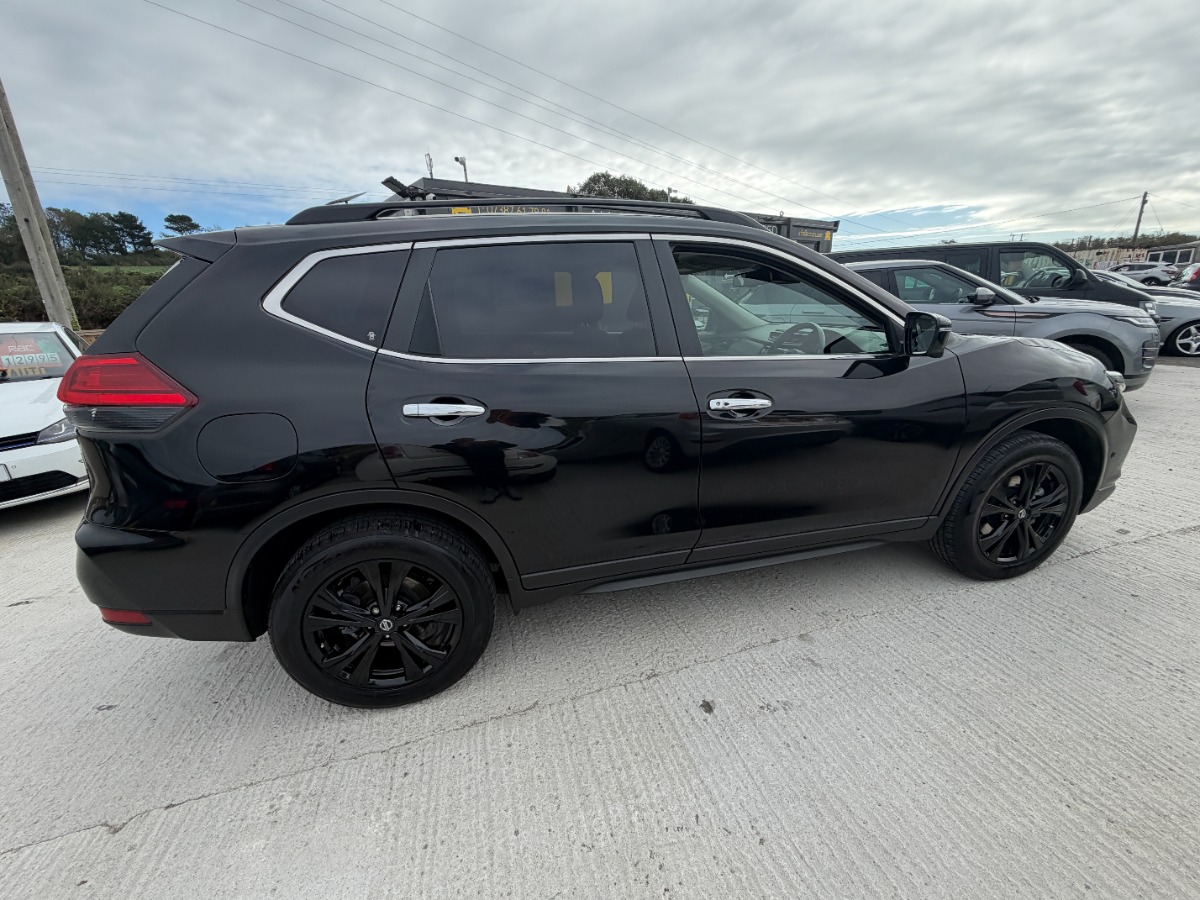 Nissan X-Trail SUV