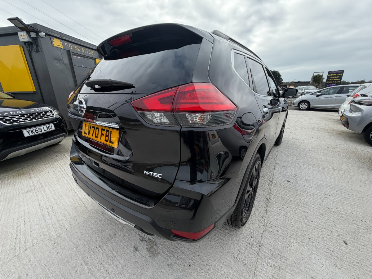 Nissan X-Trail SUV