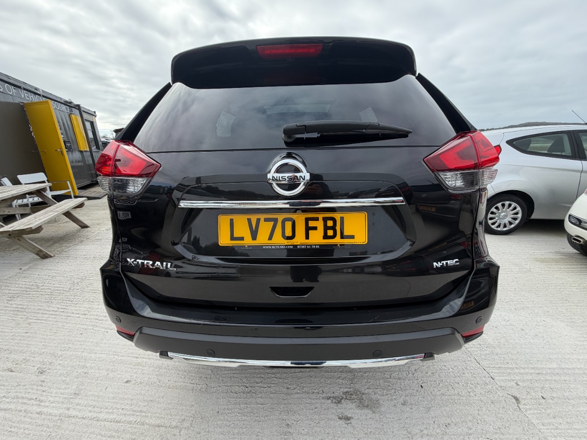 Nissan X-Trail SUV