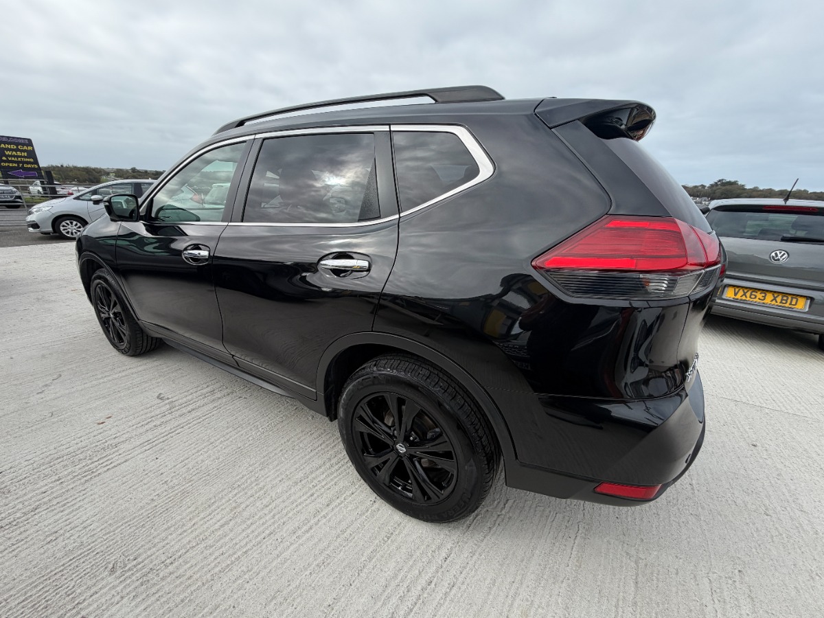 Nissan X-Trail SUV