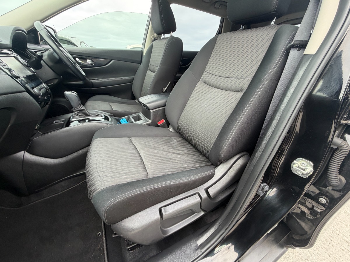Nissan X-Trail SUV