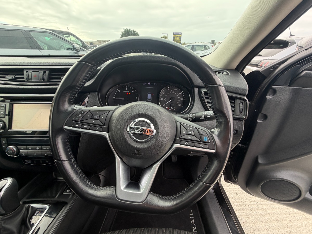 Nissan X-Trail SUV