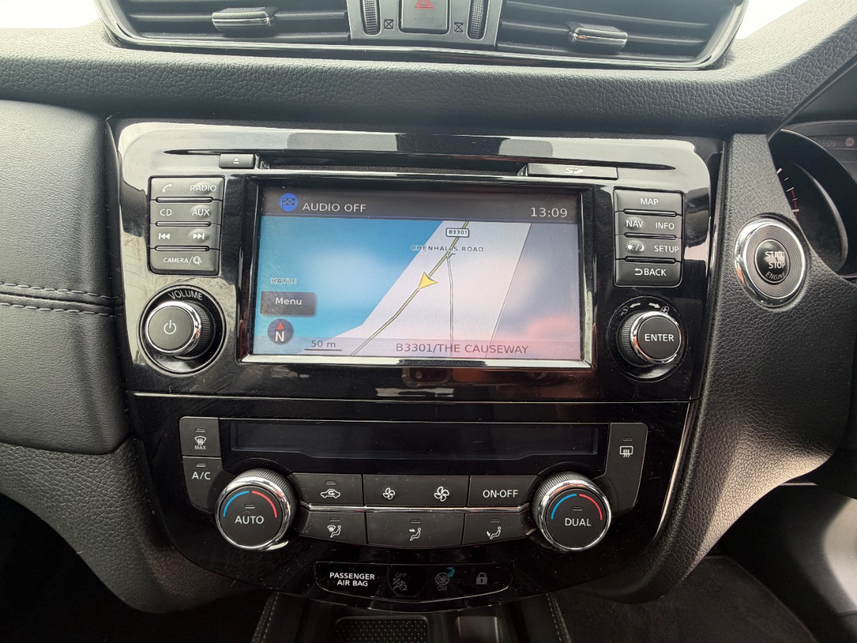 Nissan X-Trail SUV